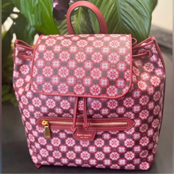 Bag A Charm- Enter to Play - Picture 5 of 5